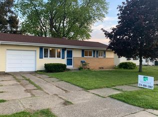 5120 Scenic Dr, South Bend, IN