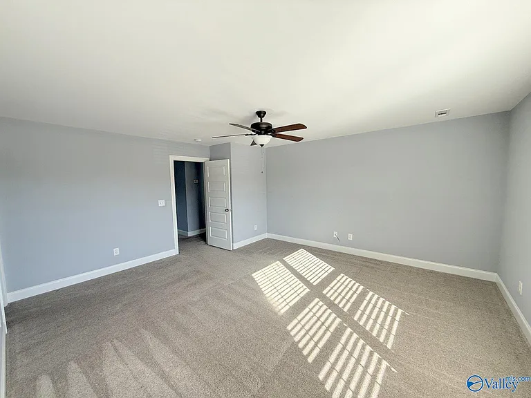 218 Woodgrove Dr — Photo 28