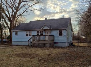 304 N Roosevelt Rd, Knox, IN 46534