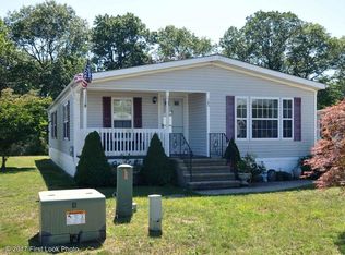 185 Little Pond Rd, South Kingstown, RI 02879