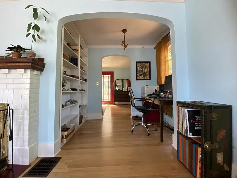 164 W 18th Ave — Photo 6