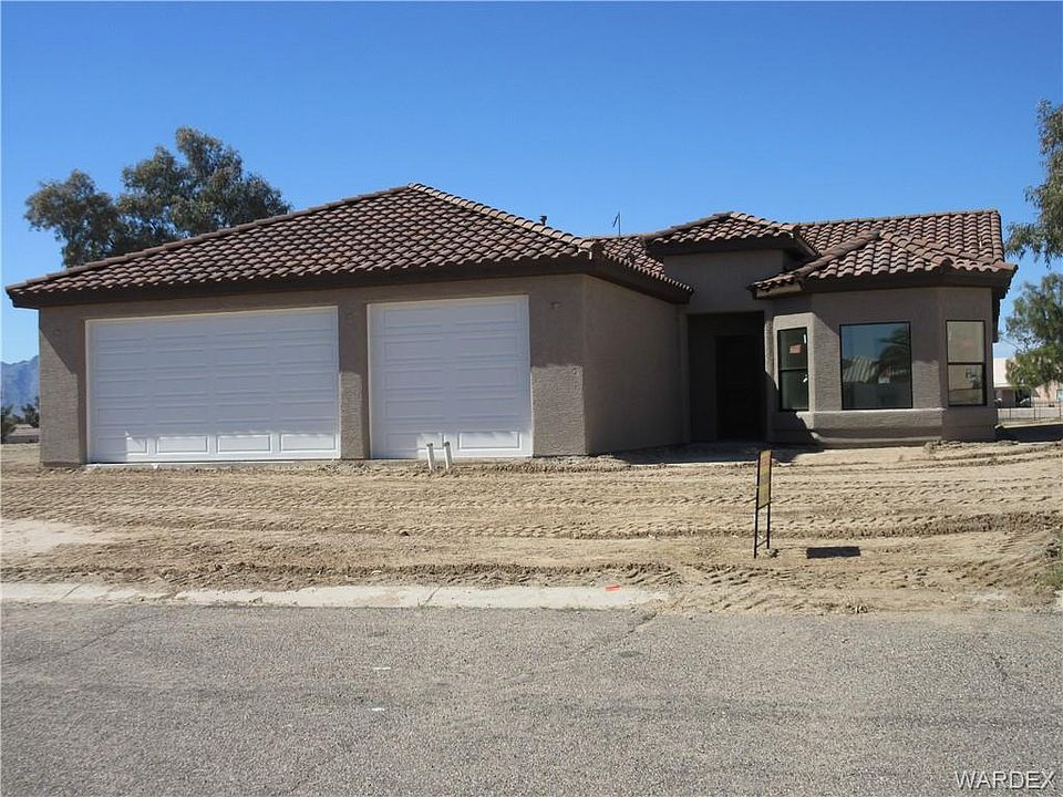 1st image of 1951 E Desert Dr