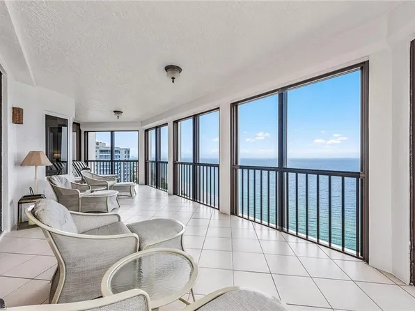 8171 Bay Colony DR #2004, NAPLES, FL 34108