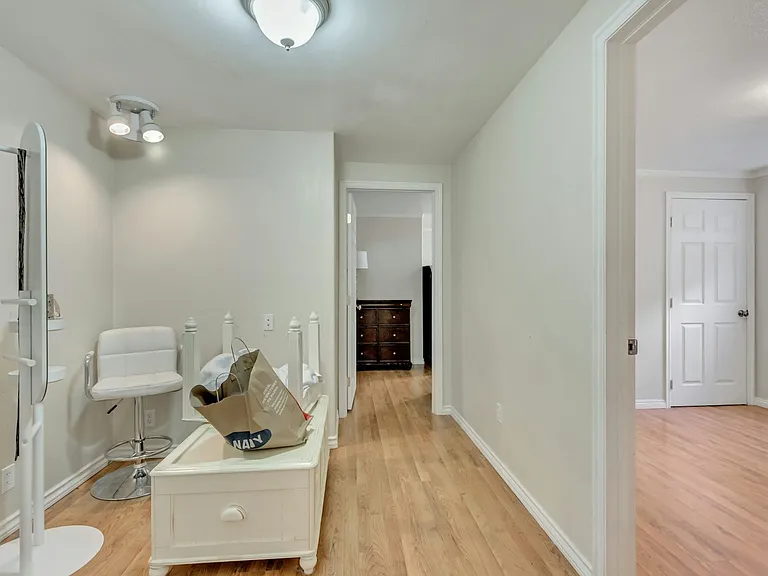 1105 S 1420 E — Photo 18