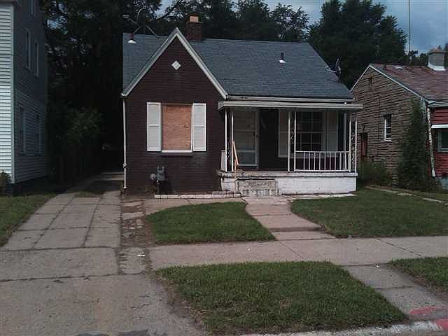 1st image of 12883 Dwyer St