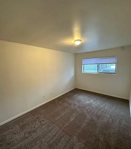 14421 8th Ave SW #9 — Photo 4