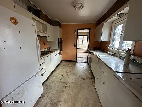 5th image of 28 Fairfield Avenue