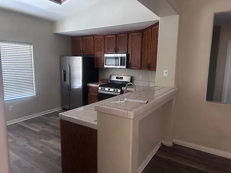 10134 Seven Falls Ave — Photo 5