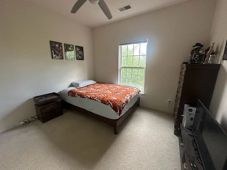 2207 Potomac Club Pkwy — Photo 18