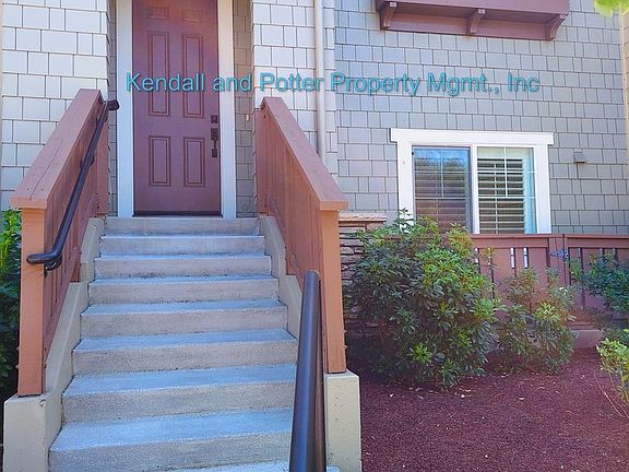 2nd image of 237 Bluebonnet Ln Unit 204