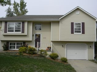33292 W 88th Ter, De Soto, KS 66018