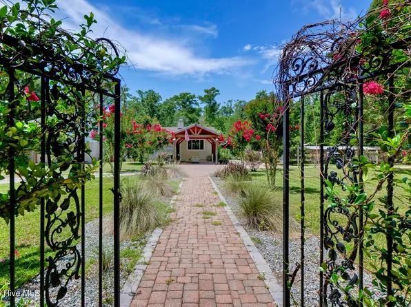 4065 Scotts Hill Loop Road, Wilmington, NC 28411