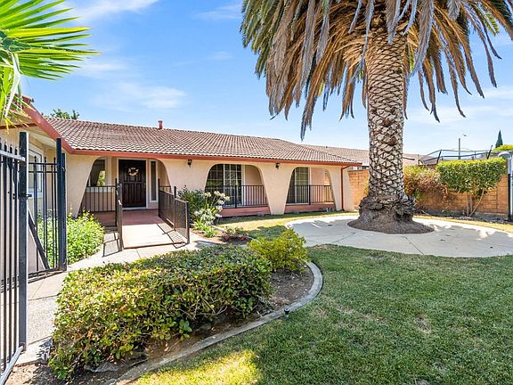 2nd image of 2881 Calaveras Dr