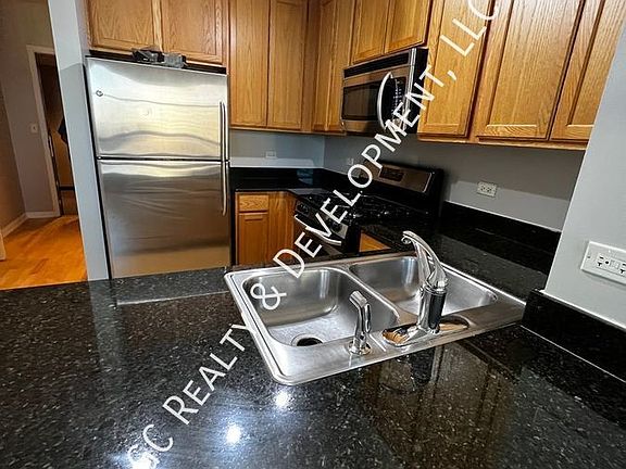 3rd image of 1255 S State St Unit 1715
