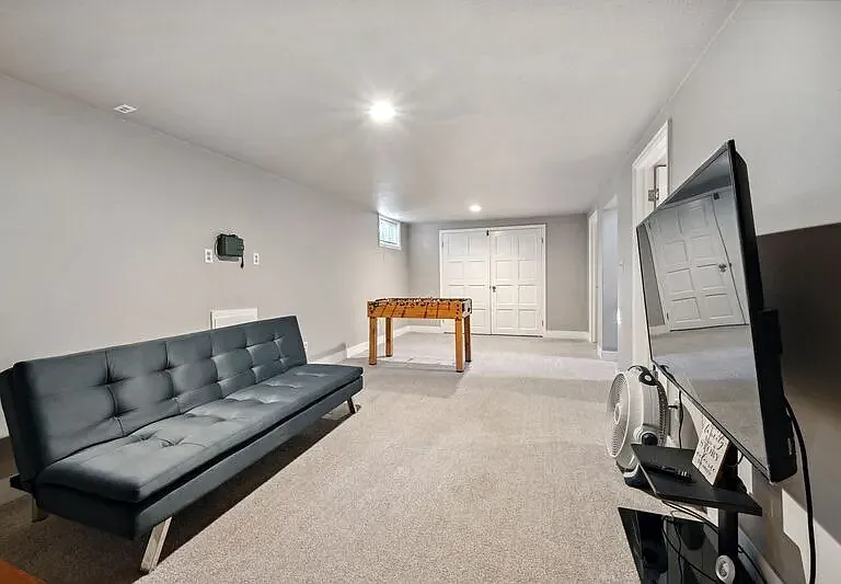 5427 Cody St — Photo 6