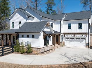 6444 Point Twenty Two, Gainesville, GA 30506