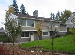 2825 98th Ave NE, Bellevue, WA 98004