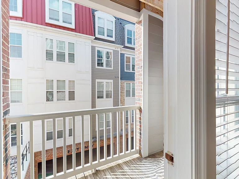 The Quarters at Towson Town Center — Photo 190