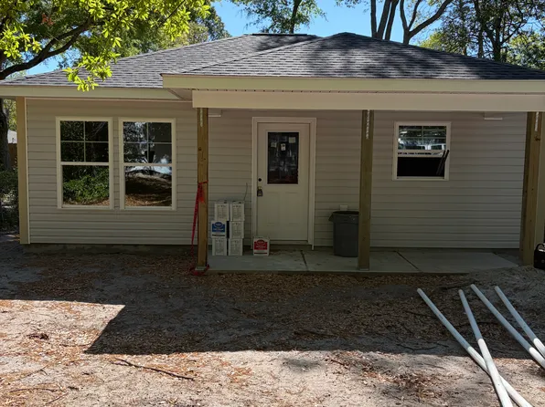 210 Rose Ave #B, Wilmington, NC 28403