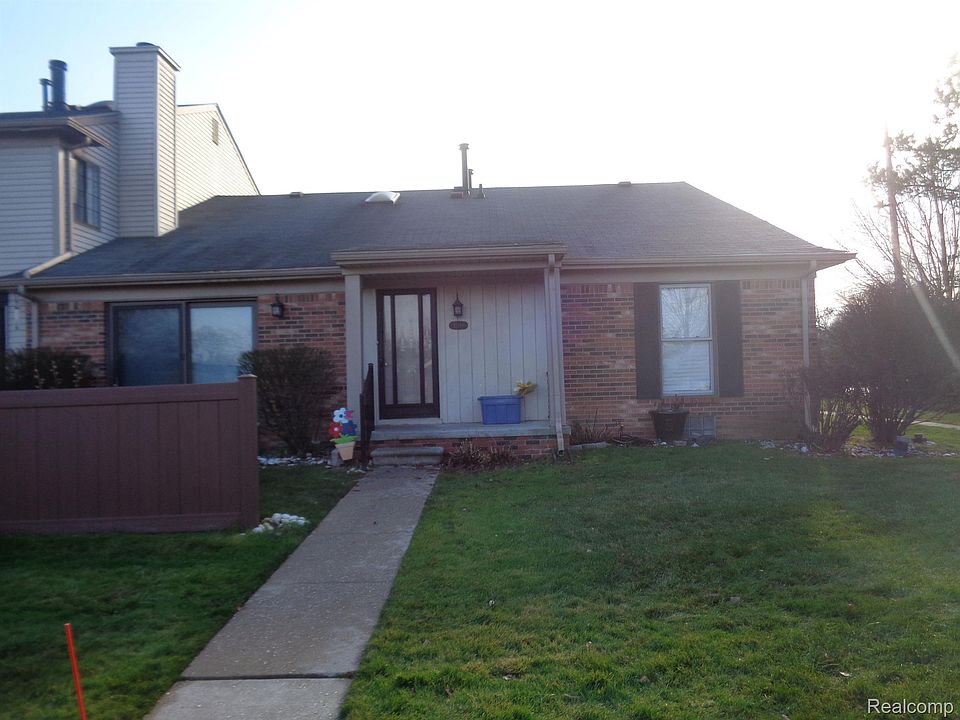 1st image of 41398 Southwind Dr