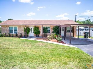 510 E 7th St, Yorktown, TX 78164