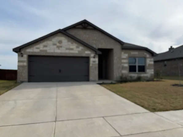 4806 Avion Dr, Sanger, TX