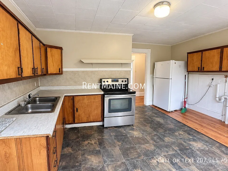 85 Church St #2