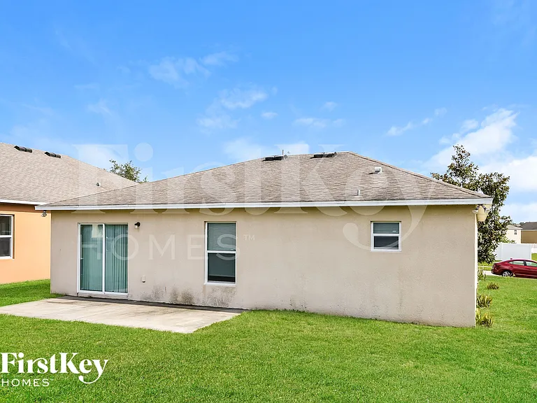 926 Killarney Ln — Photo 15