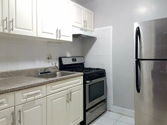 Rented by BRICK & GALO REALTY CORP | media 29