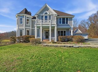 365 Middle St, Amherst, MA 01002