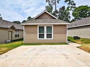 12085 Canal St, Willis, TX 77318