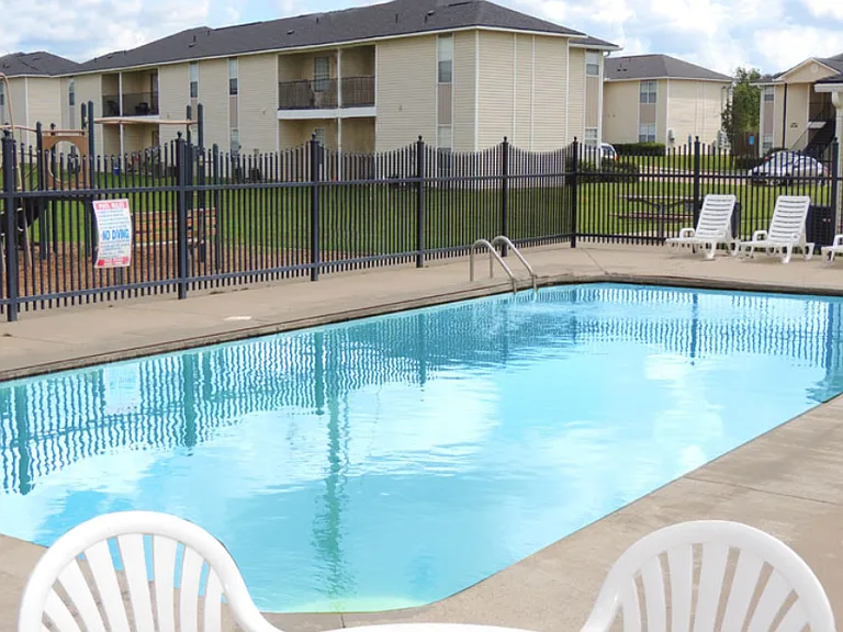Fox Creek Apartments Shrevport — Photo 6