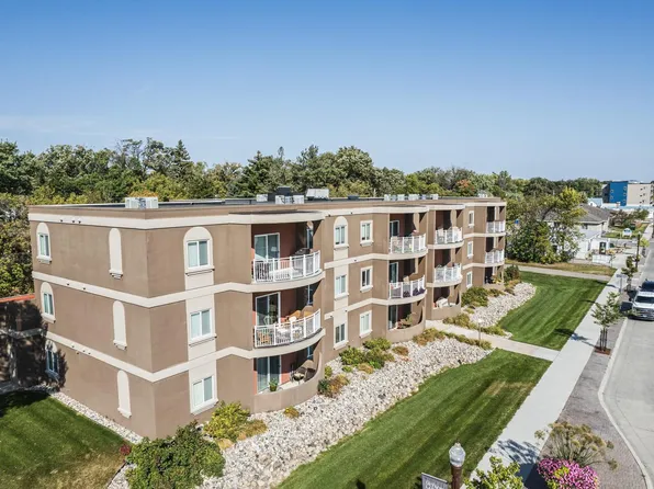 1320 Washington Ave Unit 107, Detroit Lakes, MN 56501