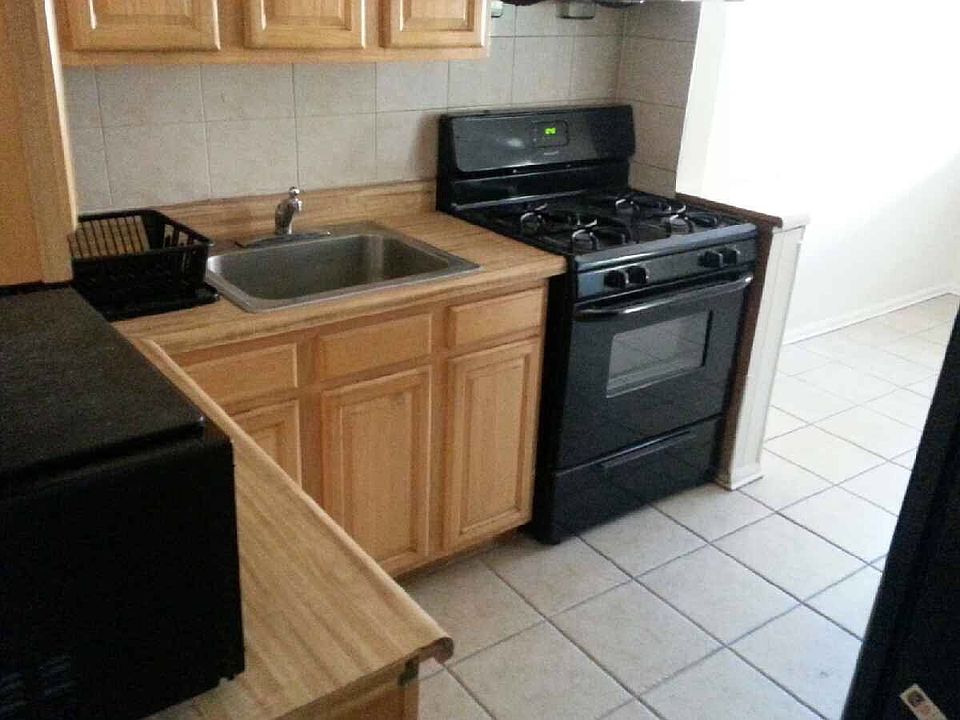 1st image of 1200 E 98th St #2