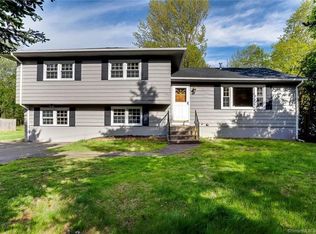 24 Worthington Ln, Berlin, CT 06037