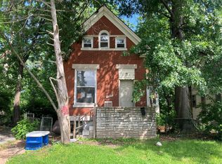 5051 Thrush Ave, Saint Louis, MO 63120