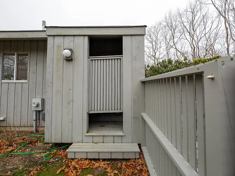 155 Middle Hwy — Photo 21