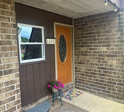 2nd image of 1103 Kenneth Cir