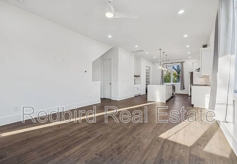 2050 McKinley St — Photo 5