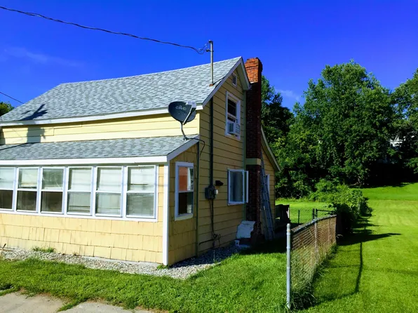 123 Hickok St, Winooski, VT 05404