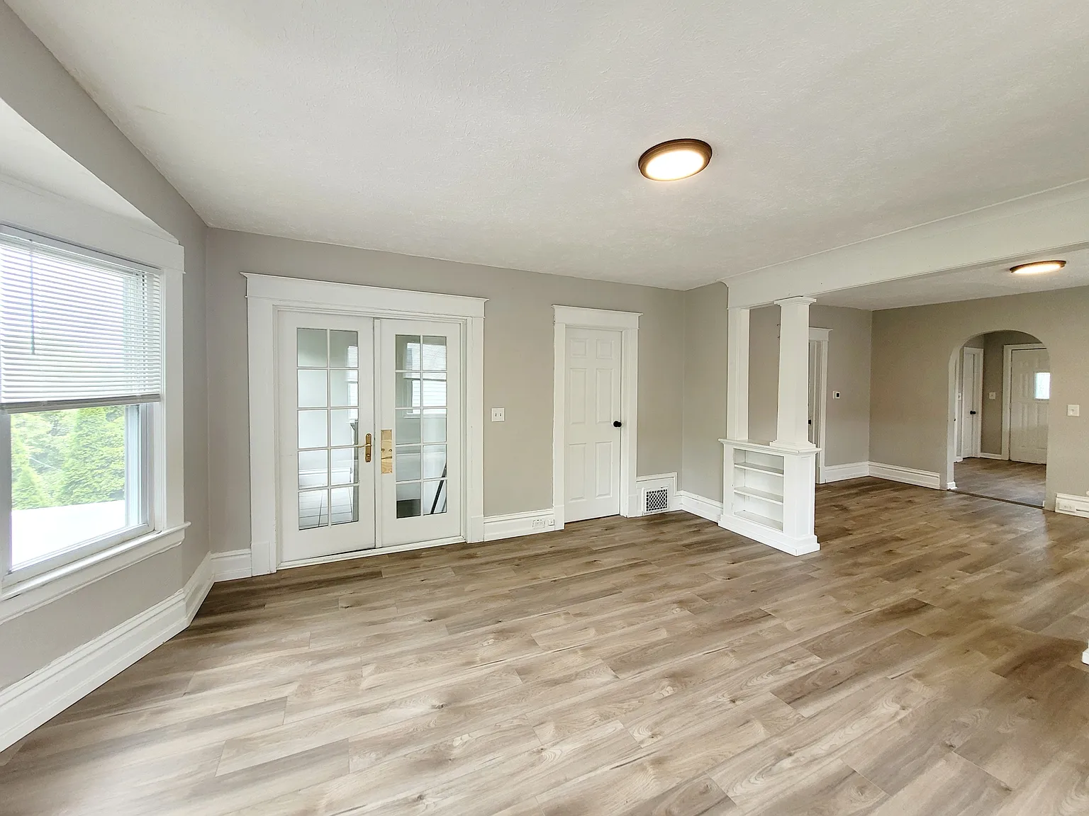400 Grant Street Southwest - 2 — Photo 2