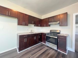 496 Grove St #2A, Irvington, NJ 07111