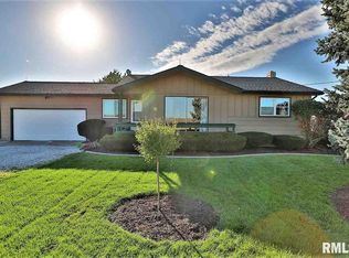 19709 N Route 40, Edelstein, IL 61526