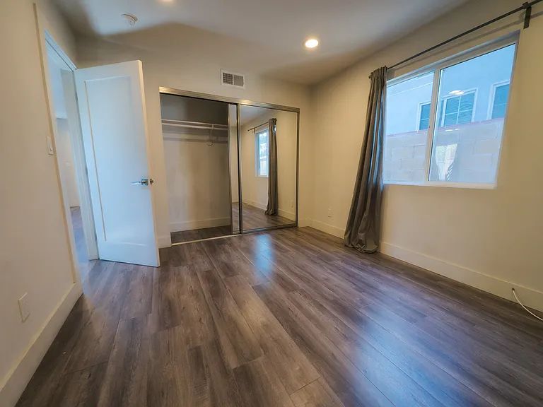 Upstairs Bedroom 1