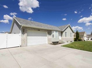 14086 S Mill Canyon Peak Dr, Riverton, UT 84096