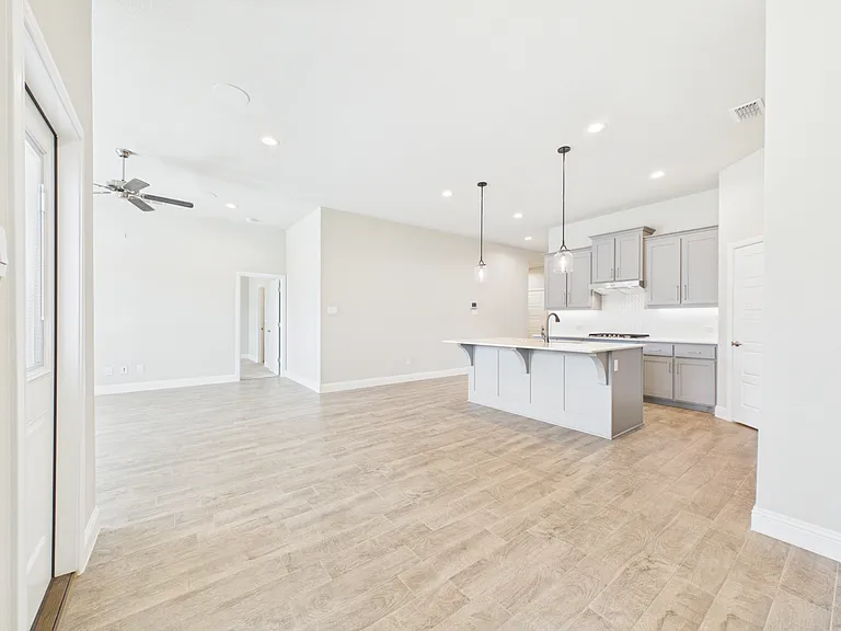2304 Blackcap St — Photo 19