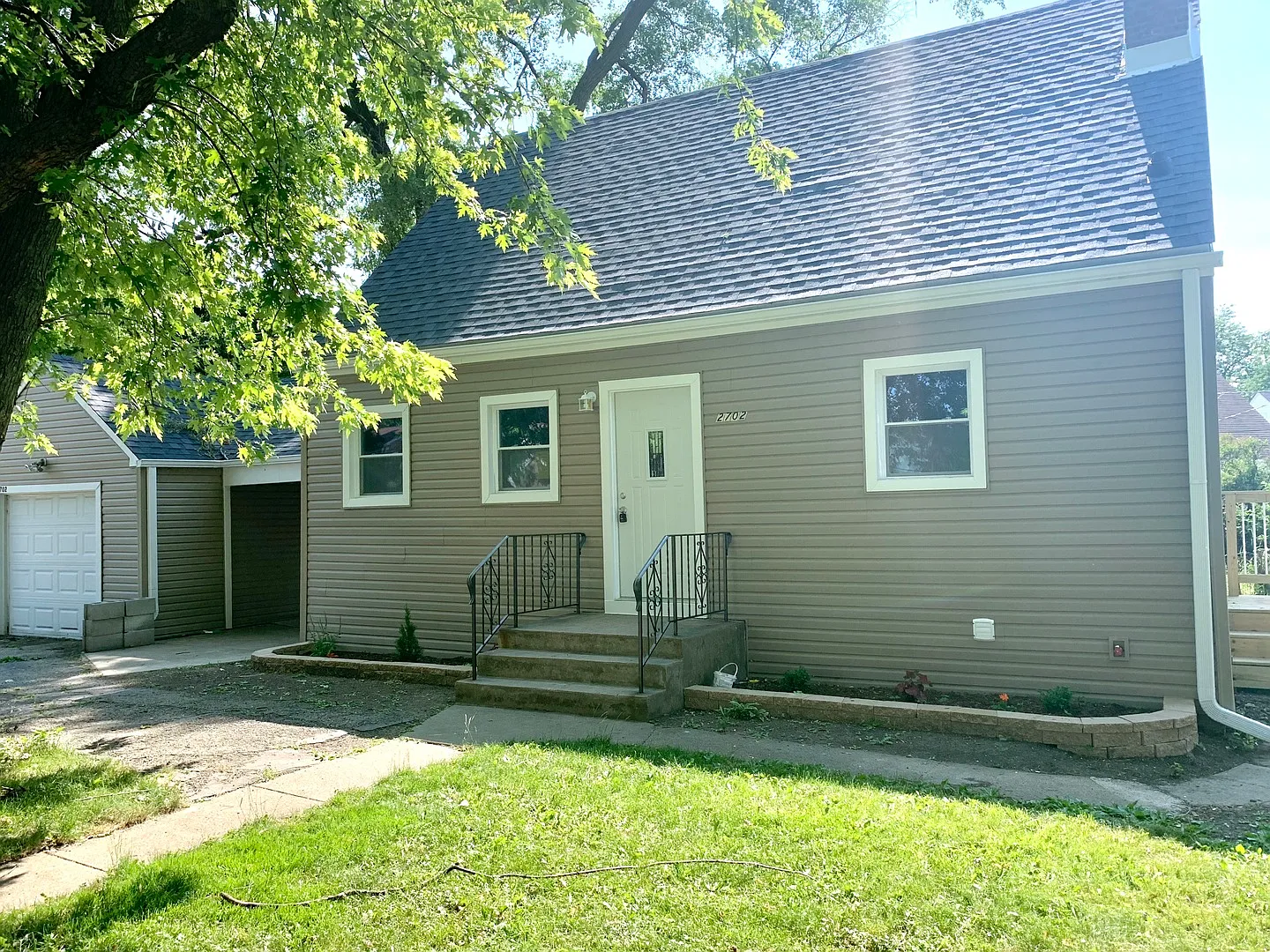 2702 Elder Ln photo 1
