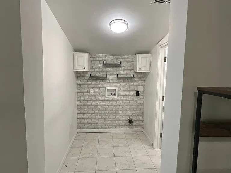 1314 Oak Dr — Photo 5