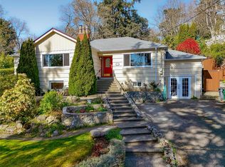 1184 Clovelly Ter, Saanich, BC V8P 1V6