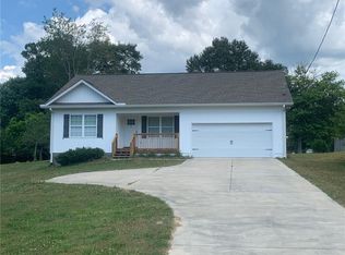 130 Whipporwill Ln SE, Calhoun, GA 30701